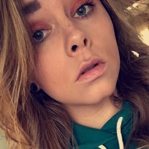 Meet your Posher, Kaylin